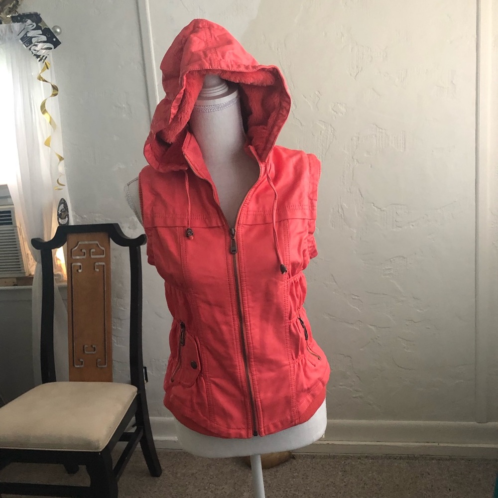 Women vest